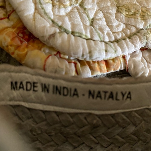 Sam Edelman Slides - Picture 7 of 7